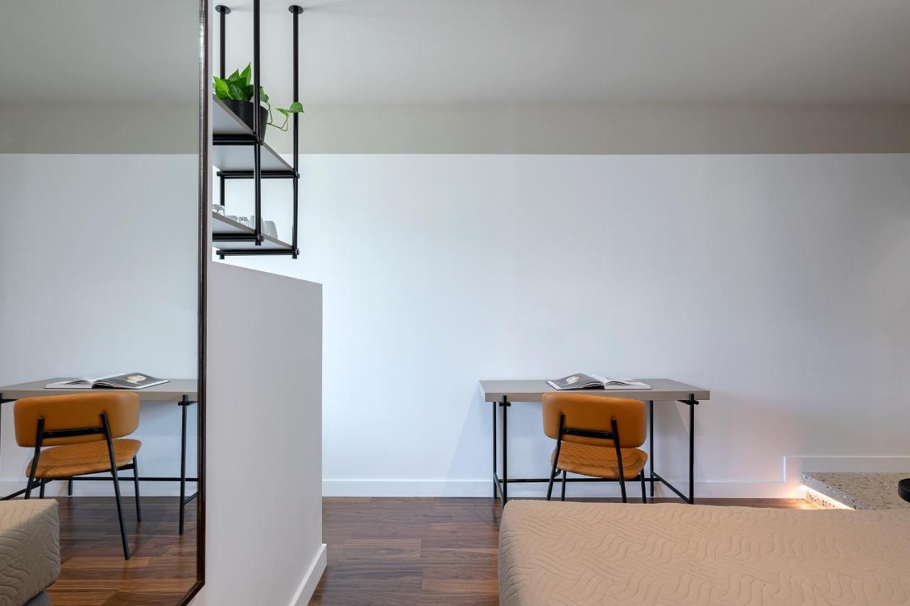 The Athenians Art Apartments Exterior photo